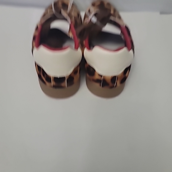 Steve Madden Braxton Leopard Print Retro Sneakers - Picture 6 of 7